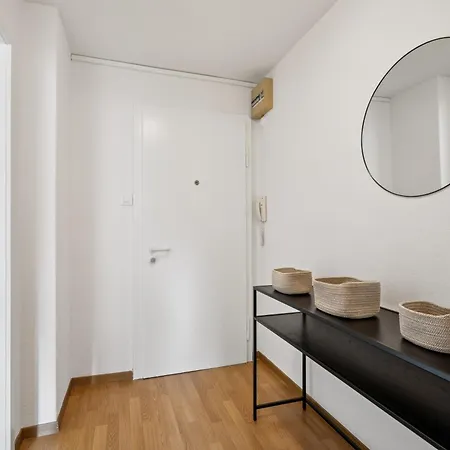 Apartamento - Crown 25 *